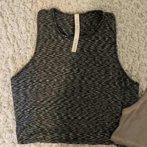 Two Lululemon cropped tank tops - Picture 3 of 4